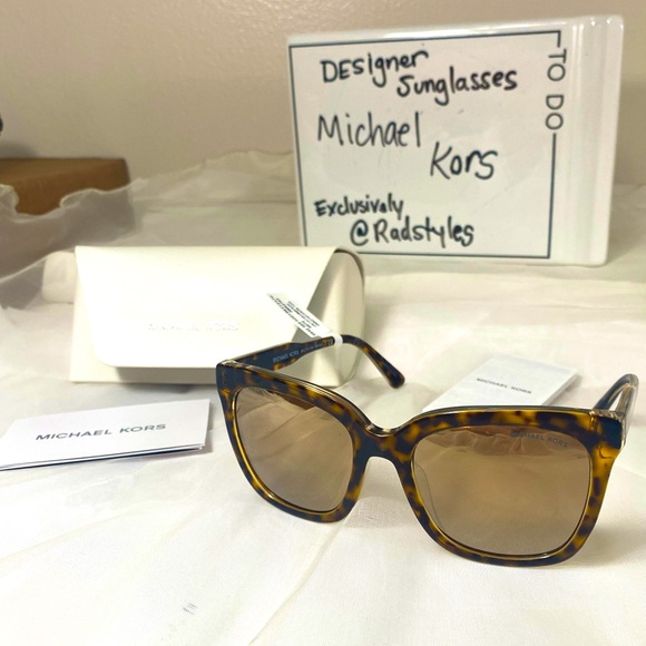 MICHAEL KORS tortoise shell square sunglasses with mirror lenses โจ๐ - Picture 4 of 10